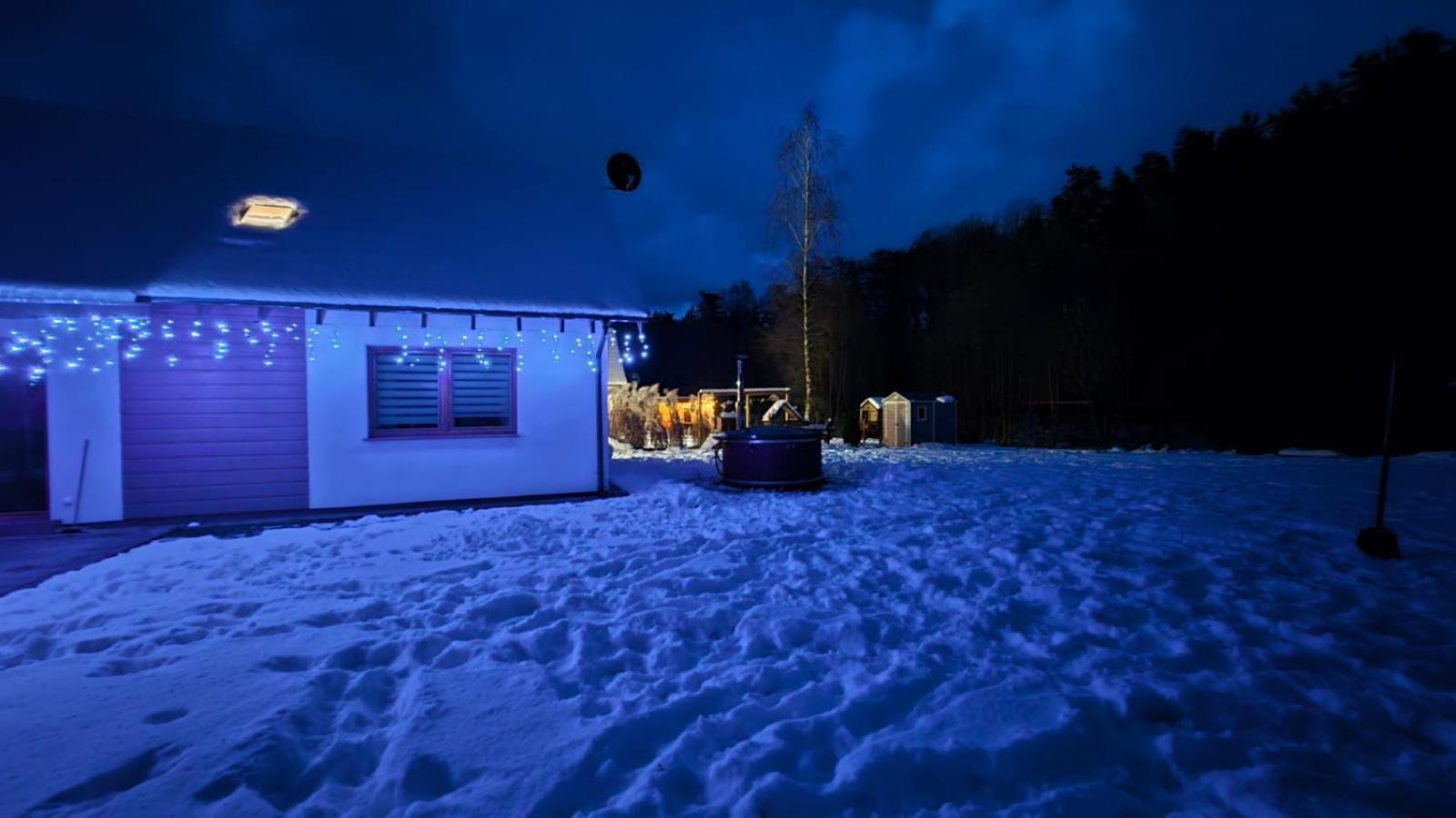 Domek Lipowy Balia-Jacuzzi Sasino Exteriör bild